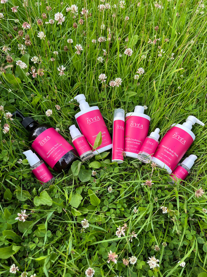 Natural vs Synthetic Ingredients in Skincare: What to Look For
